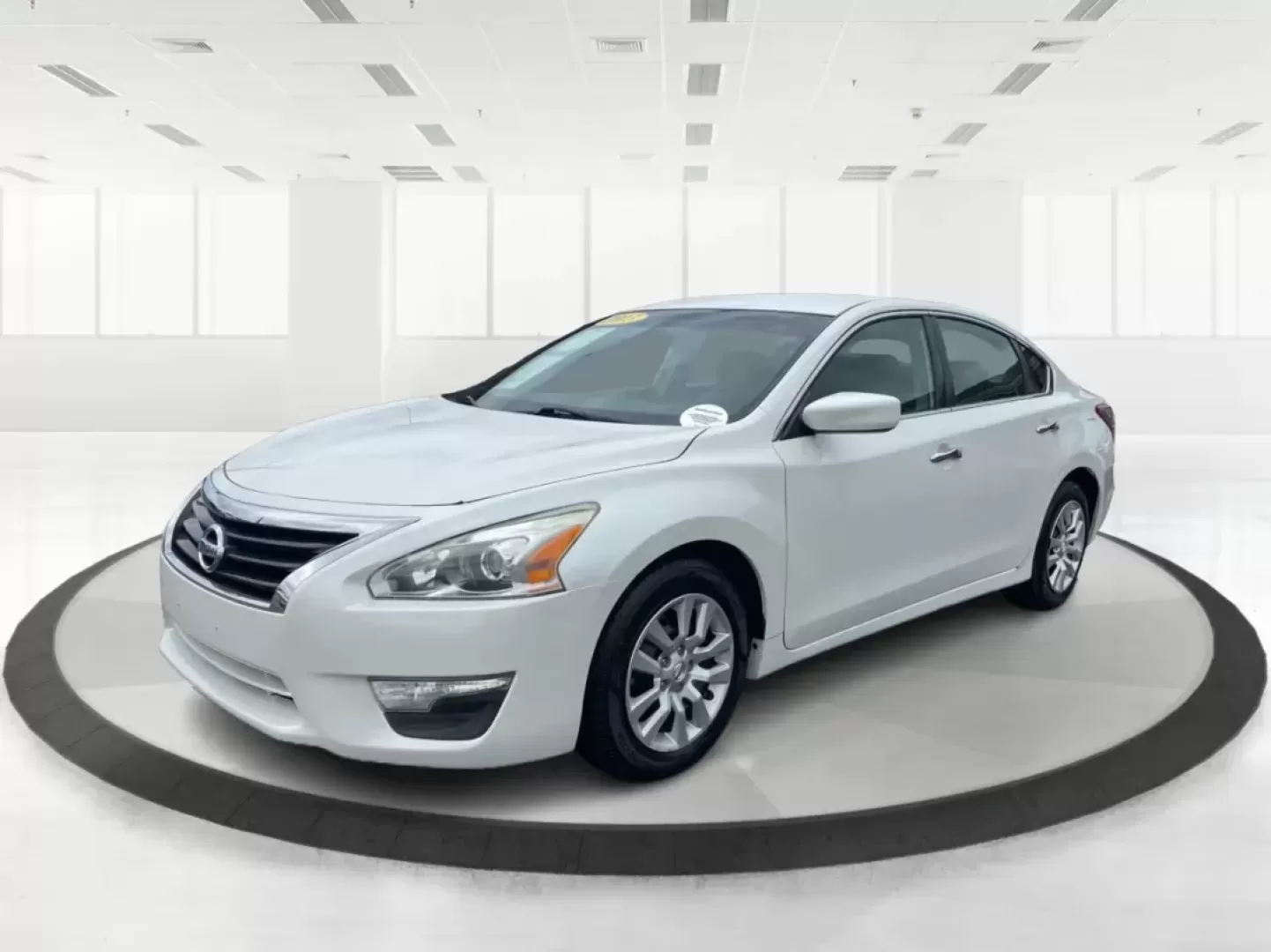 2013 Nissan Altima 2.5 S (1N4AL3APXDC) with an 2.5L I-4 DOHC engine, located at 401 Woodman Dr, Riverside, OH, 45431, (937) 908-9800, 39.760899, -84.123421 - **Discover Your Perfect Ride for Life's Adventures: 2013 Nissan Altima at Advantage Car and Credit!**<br /> <br /> Are you ready to enhance your daily commute or embark on exciting weekend getaways? The 2013 Nissan Altima is designed for those who appreciate a blend of comfort, technology, and effic - Photo#7