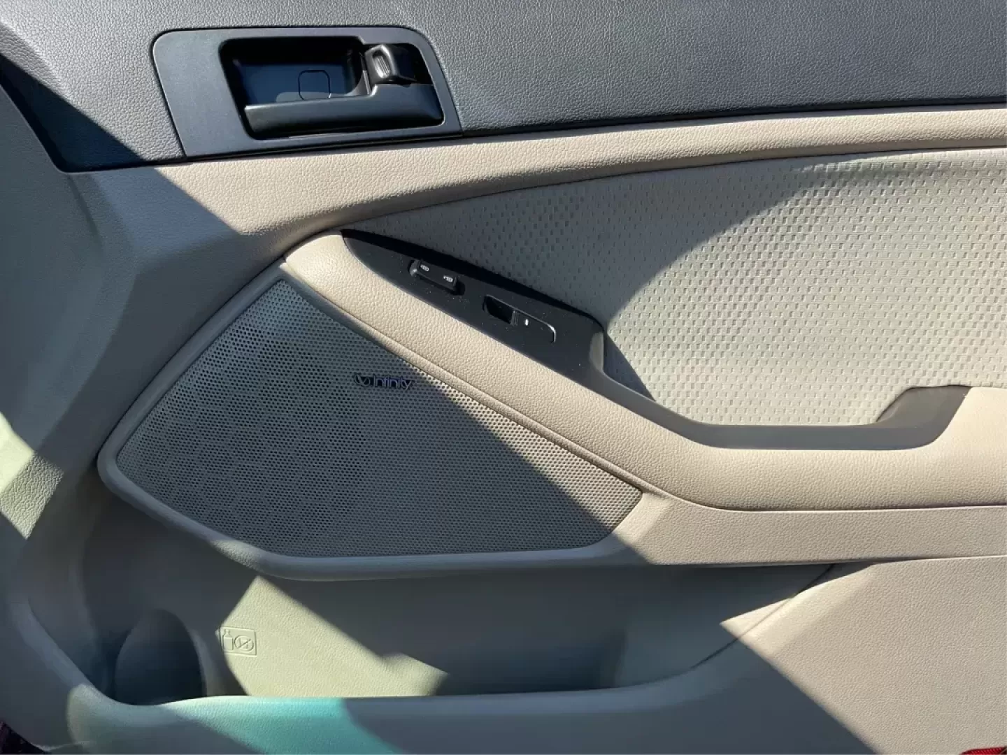 2012 Kia Optima LX (5XXGM4A73CG) with an Other engine, located at 8750 N County Rd 25A, Piqua, OH, 45356, (937) 908-9800, 40.164391, -84.232513 - **Rev Up Your Adventures with This 2012 Kia Optima LX! Perfect for Family Road Trips and Daily Commutes!**<br /> <br /> Are you searching for a reliable and stylish sedan that can keep up with your busy lifestyle in Fairborn, OH? Look no further than this stunning 2012 Kia Optima LX! With its impres - Photo#18
