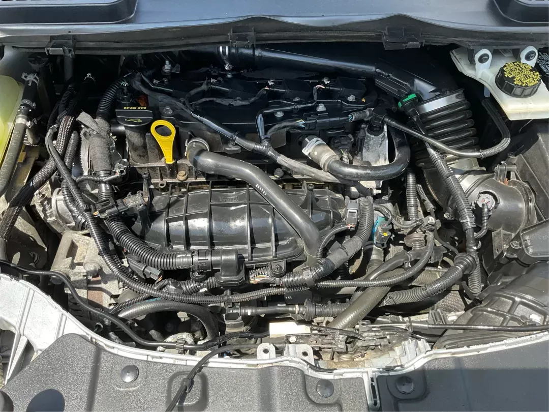 2014 Ford Escape SE (1FMCU0GX6EU) with an Other engine, located at 4508 South Dixie Dr, Moraine, OH, 45439, (937) 908-9800, 39.689976, -84.218452 - **Explore the Open Road with Confidence in a 2014 Ford Escape SE!**<br /> <br /> Are you dreaming of weekend getaways or daily adventures? The 2014 Ford Escape SE is the perfect companion for those who crave versatility and comfort in their driving experience. Whether you're commuting to work in Fai - Photo#10