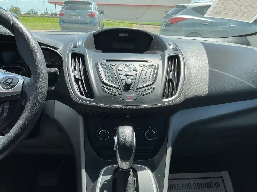 2014 Ford Escape SE (1FMCU0GX6EU) with an Other engine, located at 4508 South Dixie Dr, Moraine, OH, 45439, (937) 908-9800, 39.689976, -84.218452 - **Explore the Open Road with Confidence in a 2014 Ford Escape SE!**<br /> <br /> Are you dreaming of weekend getaways or daily adventures? The 2014 Ford Escape SE is the perfect companion for those who crave versatility and comfort in their driving experience. Whether you're commuting to work in Fai - Photo#12