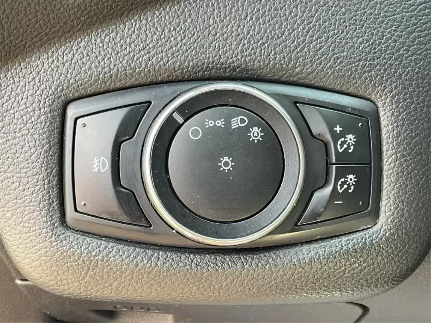 2014 Ford Escape SE (1FMCU0GX6EU) with an Other engine, located at 4508 South Dixie Dr, Moraine, OH, 45439, (937) 908-9800, 39.689976, -84.218452 - **Explore the Open Road with Confidence in a 2014 Ford Escape SE!**<br /> <br /> Are you dreaming of weekend getaways or daily adventures? The 2014 Ford Escape SE is the perfect companion for those who crave versatility and comfort in their driving experience. Whether you're commuting to work in Fai - Photo#16