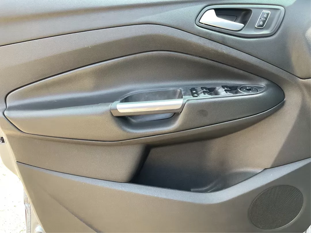 2014 Ford Escape SE (1FMCU0GX6EU) with an Other engine, located at 4508 South Dixie Dr, Moraine, OH, 45439, (937) 908-9800, 39.689976, -84.218452 - **Explore the Open Road with Confidence in a 2014 Ford Escape SE!**<br /> <br /> Are you dreaming of weekend getaways or daily adventures? The 2014 Ford Escape SE is the perfect companion for those who crave versatility and comfort in their driving experience. Whether you're commuting to work in Fai - Photo#18