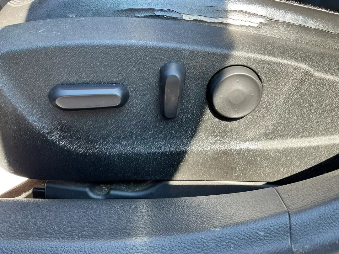 2014 Chevrolet Malibu 2LT (1G11E5SL7EU) with an ECOTEC 2.5L I-4 gasoline direct injection engine, located at 8750 N County Rd 25A, Piqua, OH, 45356, (937) 908-9800, 40.164391, -84.232513 - **Hit the Road in Style: 2014 Chevrolet Malibu 2LT - Your Perfect Daily Driver!**<br /> <br /> Are you ready to elevate your daily commute or weekend adventures? This 2014 Chevrolet Malibu 2LT, with its striking Butte Red Metallic exterior, is not just any sedan; it's a lifestyle upgrade! Whether yo - Photo#17