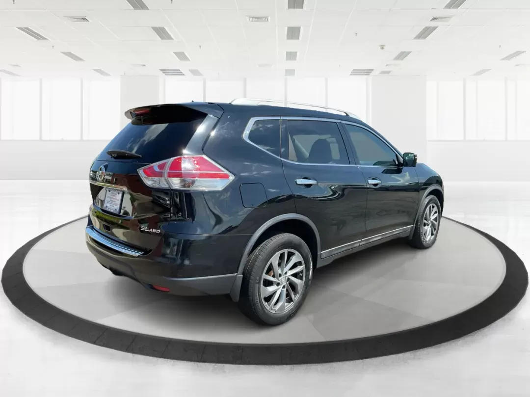 2015 Nissan Rogue SL (5N1AT2MV5FC) with an 2.5L I-4 DOHC engine, located at 401 Woodman Dr, Riverside, OH, 45431, (937) 908-9800, 39.760899, -84.123421 - **Discover Your Next Adventure with the 2015 Nissan Rogue SL A Versatile SUV for Every Lifestyle!**<br /> <br /> Are you ready to elevate your driving experience? Whether you're a busy parent looking for a reliable family vehicle, a commuter seeking comfort, or an adventure seeker wanting to explor - Photo#2