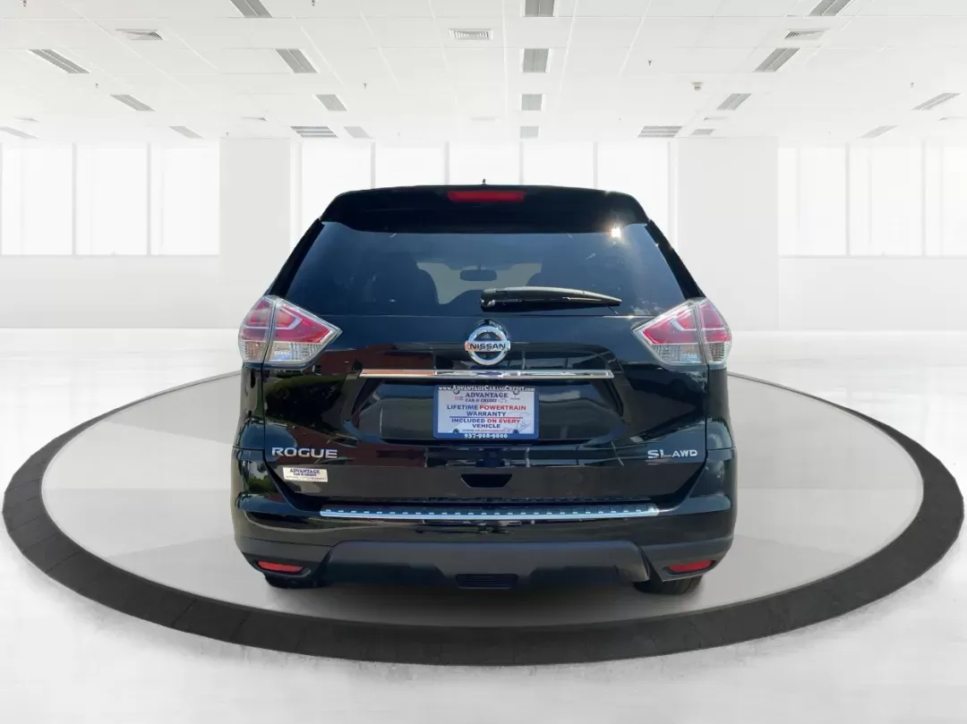 2015 Nissan Rogue SL (5N1AT2MV5FC) with an 2.5L I-4 DOHC engine, located at 401 Woodman Dr, Riverside, OH, 45431, (937) 908-9800, 39.760899, -84.123421 - **Discover Your Next Adventure with the 2015 Nissan Rogue SL A Versatile SUV for Every Lifestyle!**<br /> <br /> Are you ready to elevate your driving experience? Whether you're a busy parent looking for a reliable family vehicle, a commuter seeking comfort, or an adventure seeker wanting to explor - Photo#3