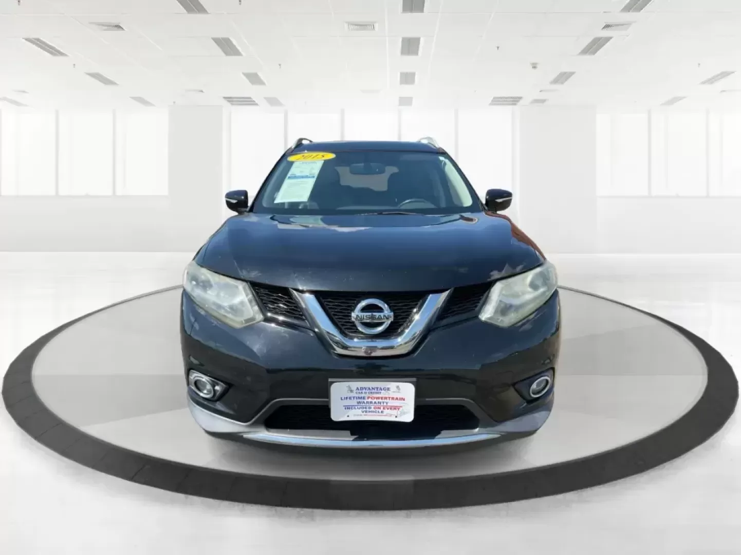 2015 Nissan Rogue SL (5N1AT2MV5FC) with an 2.5L I-4 DOHC engine, located at 401 Woodman Dr, Riverside, OH, 45431, (937) 908-9800, 39.760899, -84.123421 - **Discover Your Next Adventure with the 2015 Nissan Rogue SL A Versatile SUV for Every Lifestyle!**<br /> <br /> Are you ready to elevate your driving experience? Whether you're a busy parent looking for a reliable family vehicle, a commuter seeking comfort, or an adventure seeker wanting to explor - Photo#6