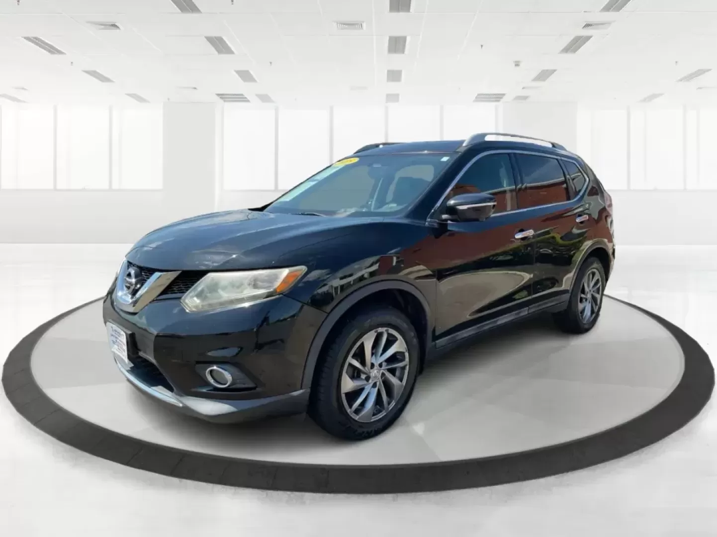 2015 Nissan Rogue SL (5N1AT2MV5FC) with an 2.5L I-4 DOHC engine, located at 401 Woodman Dr, Riverside, OH, 45431, (937) 908-9800, 39.760899, -84.123421 - **Discover Your Next Adventure with the 2015 Nissan Rogue SL A Versatile SUV for Every Lifestyle!**<br /> <br /> Are you ready to elevate your driving experience? Whether you're a busy parent looking for a reliable family vehicle, a commuter seeking comfort, or an adventure seeker wanting to explor - Photo#7