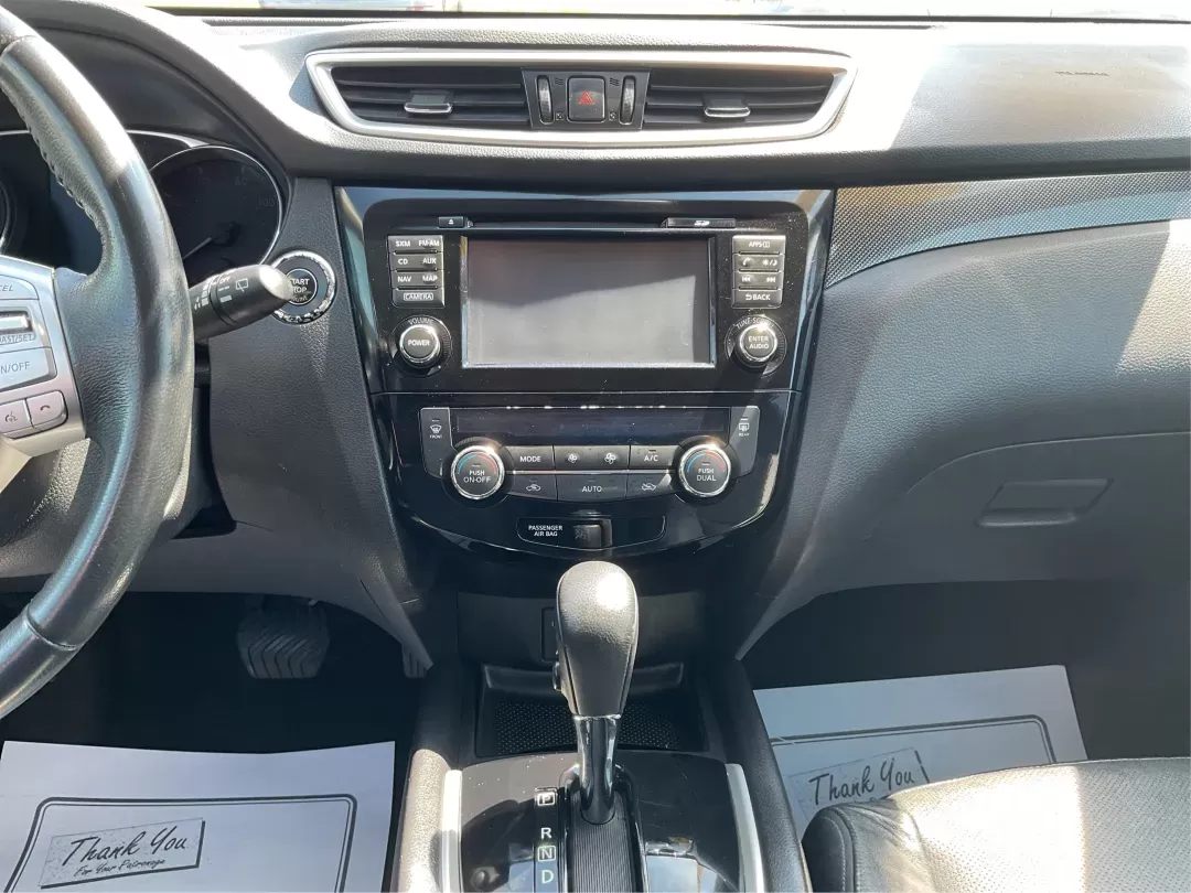 2015 Nissan Rogue SL (5N1AT2MV5FC) with an 2.5L I-4 DOHC engine, located at 401 Woodman Dr, Riverside, OH, 45431, (937) 908-9800, 39.760899, -84.123421 - **Discover Your Next Adventure with the 2015 Nissan Rogue SL A Versatile SUV for Every Lifestyle!**<br /> <br /> Are you ready to elevate your driving experience? Whether you're a busy parent looking for a reliable family vehicle, a commuter seeking comfort, or an adventure seeker wanting to explor - Photo#12