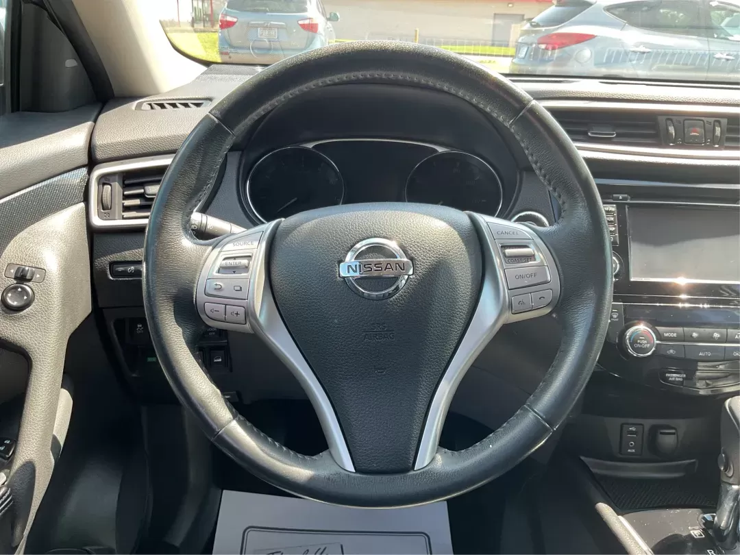 2015 Nissan Rogue SL (5N1AT2MV5FC) with an 2.5L I-4 DOHC engine, located at 401 Woodman Dr, Riverside, OH, 45431, (937) 908-9800, 39.760899, -84.123421 - **Discover Your Next Adventure with the 2015 Nissan Rogue SL A Versatile SUV for Every Lifestyle!**<br /> <br /> Are you ready to elevate your driving experience? Whether you're a busy parent looking for a reliable family vehicle, a commuter seeking comfort, or an adventure seeker wanting to explor - Photo#15
