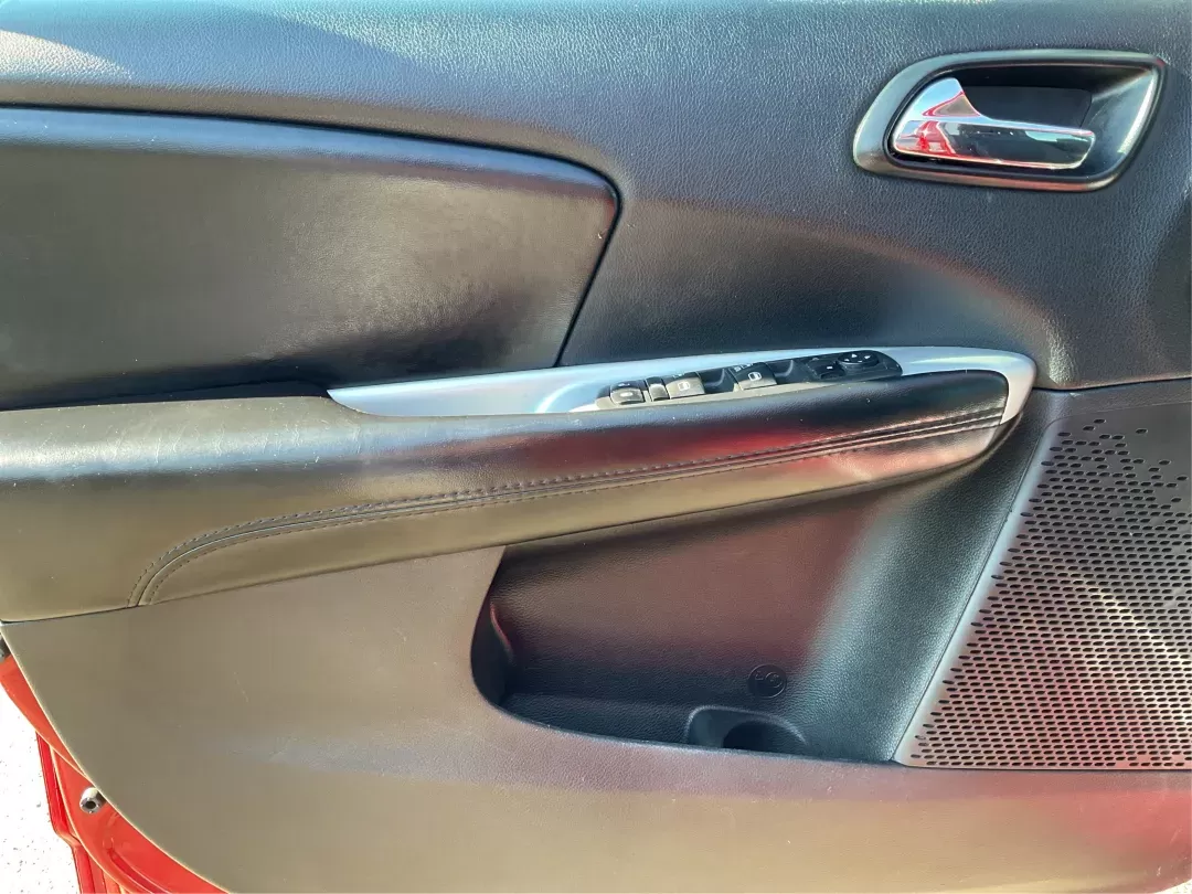 2019 Dodge Journey SE (3C4PDCBBXKT) with an Other engine, located at 1951 S Dayton Lakeview Rd., New Carlisle, OH, 45344, (937) 908-9800, 39.890999, -84.050255 - **Discover Your Next Adventure with the 2019 Dodge Journey SE at Advantage Car and Credit!**<br /> <br /> Are you searching for the perfect SUV that meets the needs of your growing family while also being budget-friendly? Look no further than the stunning 2019 Dodge Journey SE, available now at Adva - Photo#17