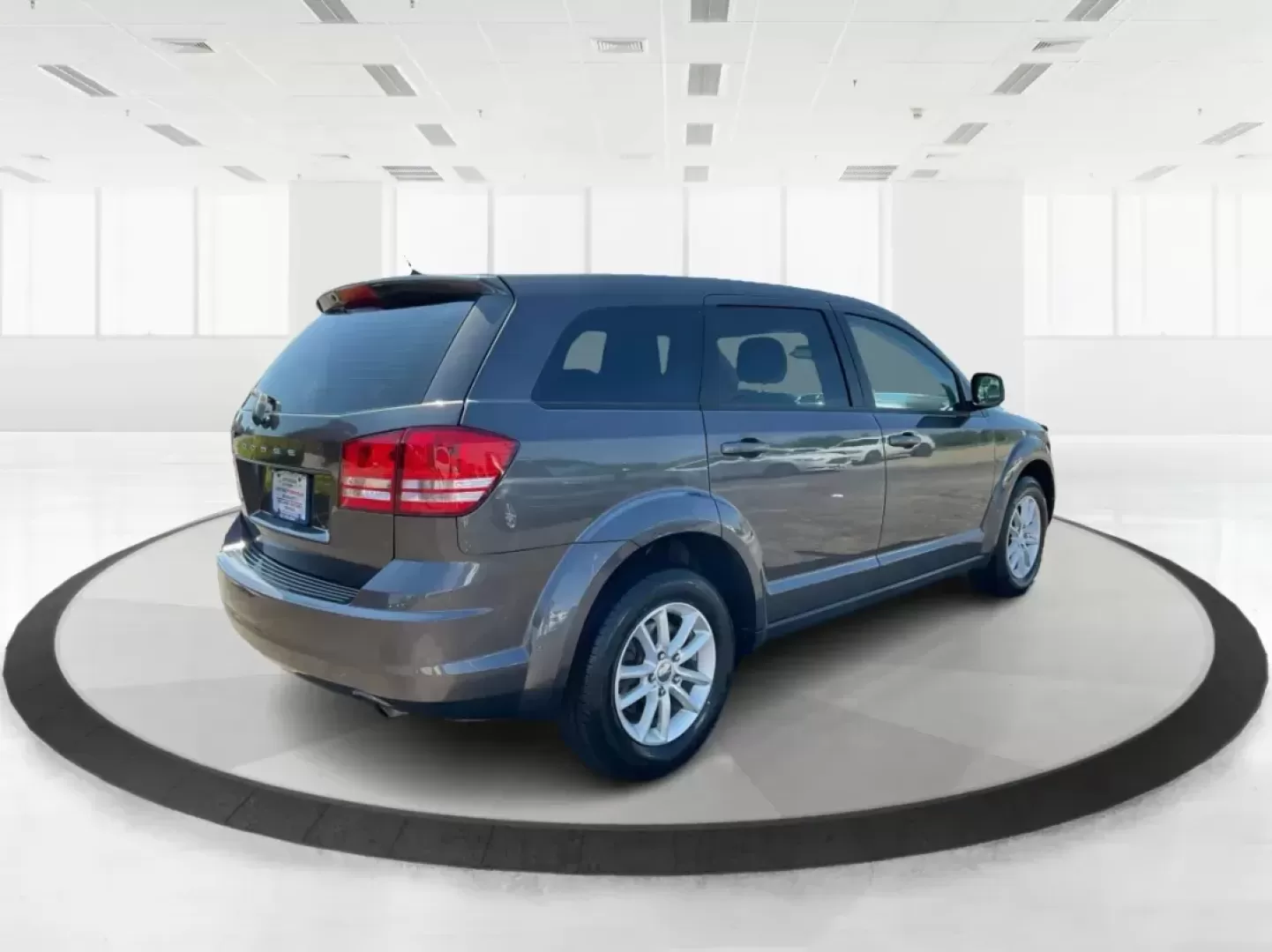 2015 Dodge Journey SE (3C4PDCABXFT) with an 2.4L L4 DOHC 16V engine, 4-Speed Automatic transmission, located at 1184 Kauffman Ave, Fairborn, OH, 45324, (937) 908-9800, 39.807072, -84.030914 - **Experience Life on the Go with the 2015 Dodge Journey SE at Advantage Car and Credit!**<br /> <br /> Are you looking for a versatile vehicle to support your family's daily adventures, weekend getaways, or long commutes? The 2015 Dodge Journey SE is designed to fit your lifestyle seamlessly! This s - Photo#2