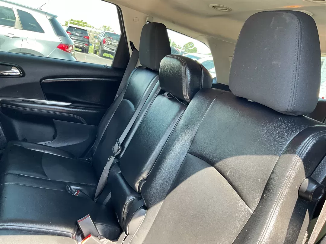 2015 Dodge Journey SE (3C4PDCABXFT) with an 2.4L L4 DOHC 16V engine, 4-Speed Automatic transmission, located at 1184 Kauffman Ave, Fairborn, OH, 45324, (937) 908-9800, 39.807072, -84.030914 - **Experience Life on the Go with the 2015 Dodge Journey SE at Advantage Car and Credit!**<br /> <br /> Are you looking for a versatile vehicle to support your family's daily adventures, weekend getaways, or long commutes? The 2015 Dodge Journey SE is designed to fit your lifestyle seamlessly! This s - Photo#9