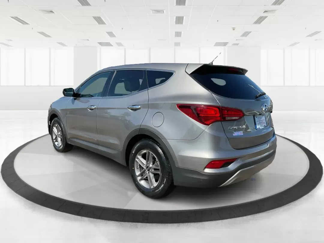 2018 Hyundai Santa Fe Sport 2.4L (5NMZTDLB0JH) with an Theta II 2.4L I-4 gasoline direct injection engine, located at 401 Woodman Dr, Riverside, OH, 45431, (937) 908-9800, 39.760899, -84.123421 - **Discover Adventure with the 2018 Hyundai Santa Fe Sport at Advantage Car and Credit!**<br /> <br /> Are you in search of a reliable SUV that combines comfort, versatility, and a touch of luxury for your family road trips or daily commutes? Look no further! The 2018 Hyundai Santa Fe Sport is your p - Photo#3