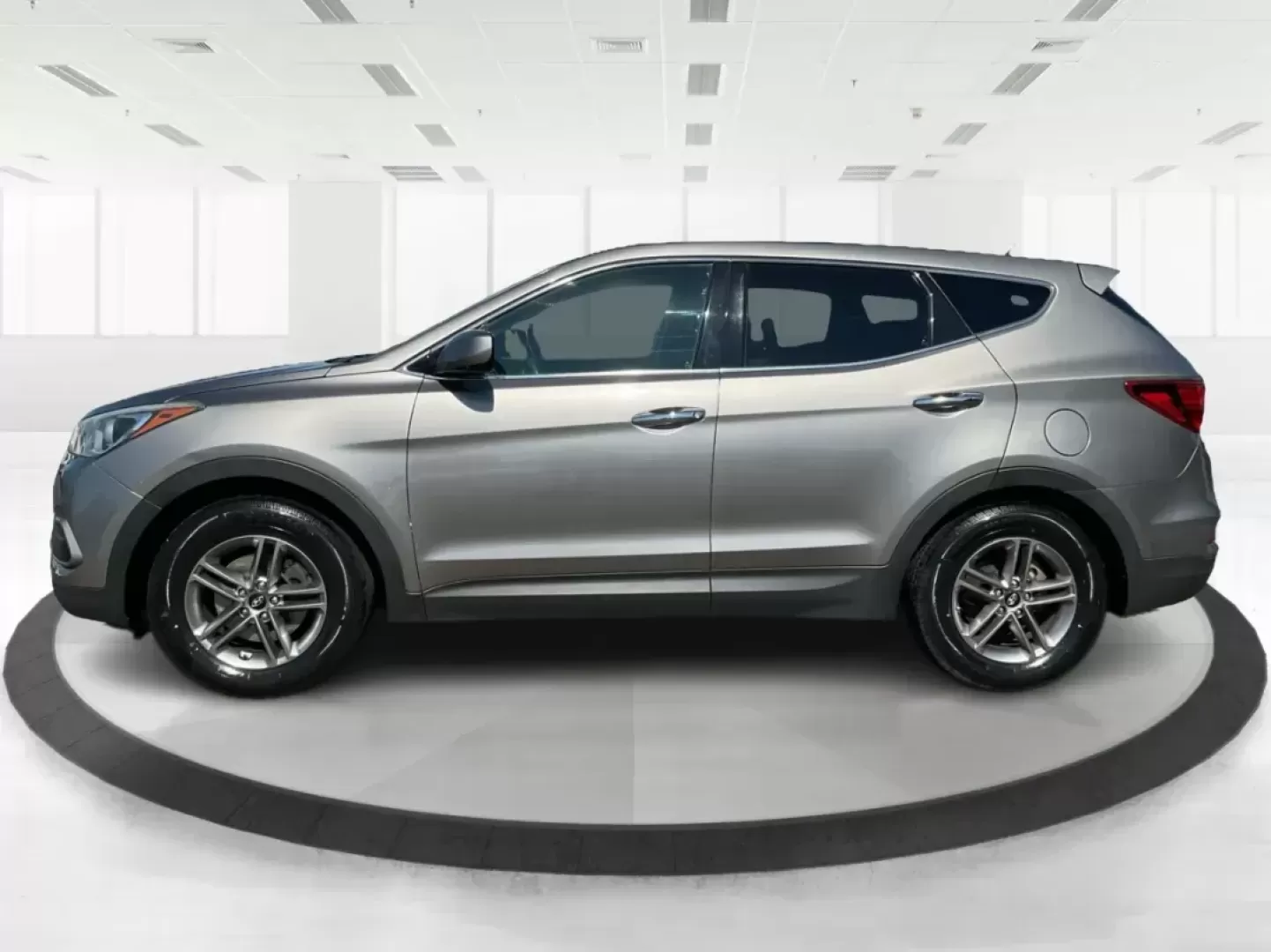 2018 Hyundai Santa Fe Sport 2.4L (5NMZTDLB0JH) with an Theta II 2.4L I-4 gasoline direct injection engine, located at 401 Woodman Dr, Riverside, OH, 45431, (937) 908-9800, 39.760899, -84.123421 - **Discover Adventure with the 2018 Hyundai Santa Fe Sport at Advantage Car and Credit!**<br /> <br /> Are you in search of a reliable SUV that combines comfort, versatility, and a touch of luxury for your family road trips or daily commutes? Look no further! The 2018 Hyundai Santa Fe Sport is your p - Photo#4