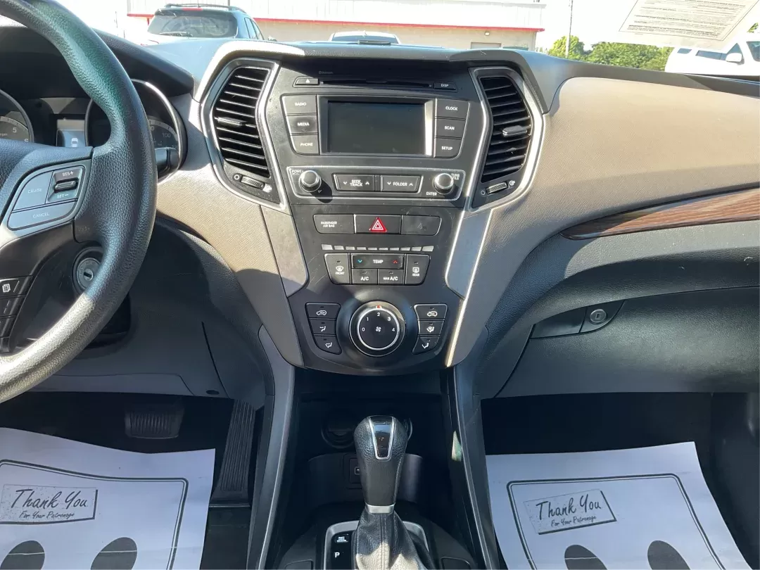 2018 Hyundai Santa Fe Sport 2.4L (5NMZTDLB0JH) with an Theta II 2.4L I-4 gasoline direct injection engine, located at 401 Woodman Dr, Riverside, OH, 45431, (937) 908-9800, 39.760899, -84.123421 - **Discover Adventure with the 2018 Hyundai Santa Fe Sport at Advantage Car and Credit!**<br /> <br /> Are you in search of a reliable SUV that combines comfort, versatility, and a touch of luxury for your family road trips or daily commutes? Look no further! The 2018 Hyundai Santa Fe Sport is your p - Photo#11