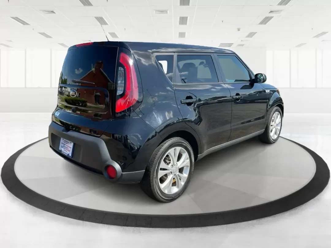 2015 Kia Soul + (KNDJP3A55F7) with an 2L I-4 gasoline direct injection engine, located at 1951 S Dayton Lakeview Rd., New Carlisle, OH, 45344, (937) 908-9800, 39.890999, -84.050255 - Photo#2