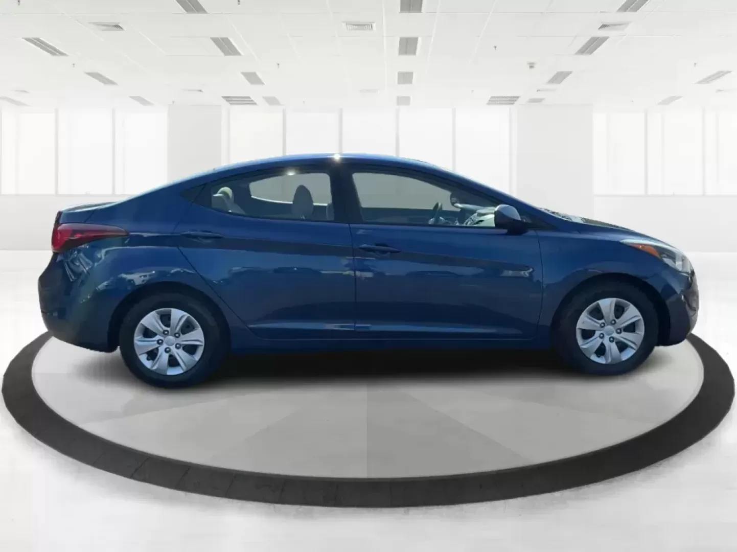 2016 Hyundai Elantra SE (5NPDH4AE5GH) with an Nu 1.8L I-4 DOHC engine, located at 1951 S Dayton Lakeview Rd., New Carlisle, OH, 45344, (937) 908-9800, 39.890999, -84.050255 - ### Discover Your Next Adventure with the 2016 Hyundai Elantra SE!<br /> <br /> Imagine hitting the open road in a stylish and reliable sedan that's perfect for both your daily commute and weekend getaways. At Advantage Car and Credit in Fairborn, OH, we're excited to introduce you to this stunning - Photo#1