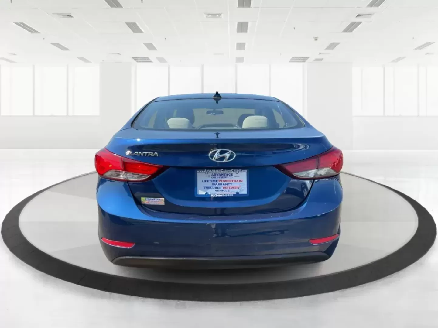 2016 Hyundai Elantra SE (5NPDH4AE5GH) with an Nu 1.8L I-4 DOHC engine, located at 1951 S Dayton Lakeview Rd., New Carlisle, OH, 45344, (937) 908-9800, 39.890999, -84.050255 - ### Discover Your Next Adventure with the 2016 Hyundai Elantra SE!<br /> <br /> Imagine hitting the open road in a stylish and reliable sedan that's perfect for both your daily commute and weekend getaways. At Advantage Car and Credit in Fairborn, OH, we're excited to introduce you to this stunning - Photo#3