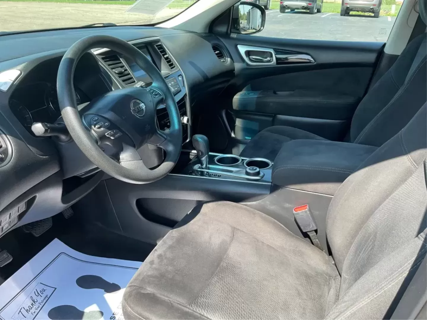 2015 Nissan Pathfinder S (5N1AR2MMXFC) with an 3.5L V-6 DOHC engine, located at 1184 Kauffman Ave, Fairborn, OH, 45324, (937) 908-9800, 39.807072, -84.030914 - **Unlock New Adventures with the 2015 Nissan Pathfinder at Advantage Car and Credit!**<br /> <br /> Are you ready to elevate your family road trips, weekend getaways, or daily commutes? The 2015 Nissan Pathfinder is not just a vehicle; it's your ticket to unforgettable experiences and seamless trave - Photo#8