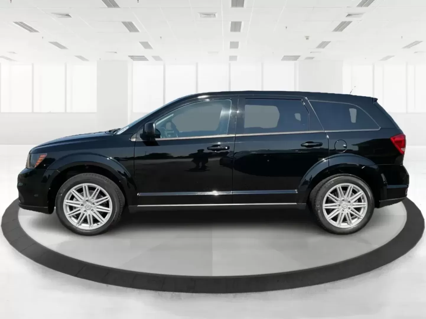 2015 Dodge Journey R/T (3C4PDDEG6FT) with an 3.6L V-6 DOHC engine, located at 401 Woodman Dr, Riverside, OH, 45431, (937) 908-9800, 39.760899, -84.123421 - Photo#5