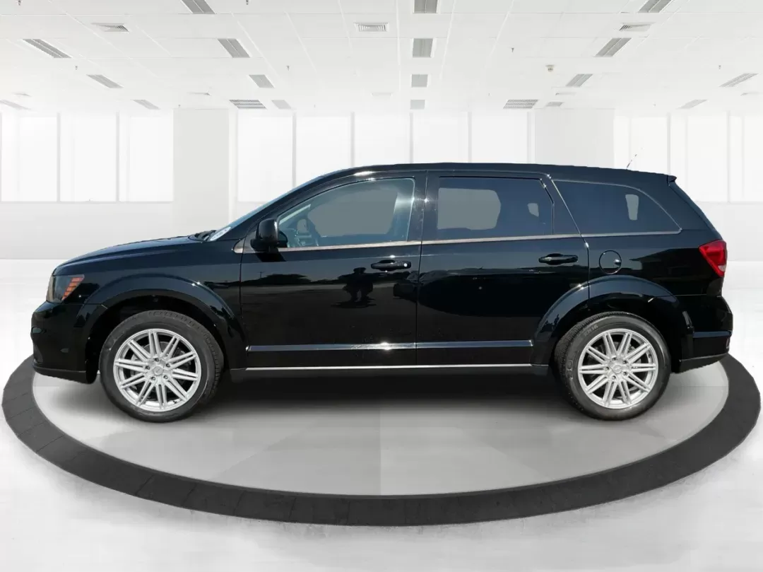 2015 Dodge Journey R/T (3C4PDDEG6FT) with an 3.6L V-6 DOHC engine, located at 401 Woodman Dr, Riverside, OH, 45431, (937) 908-9800, 39.760899, -84.123421 - Photo#5