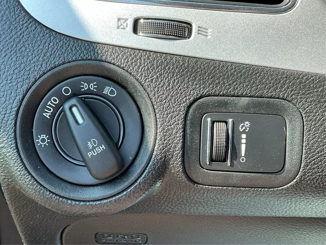 2015 Dodge Journey R/T (3C4PDDEG6FT) with an 3.6L V-6 DOHC engine, located at 401 Woodman Dr, Riverside, OH, 45431, (937) 908-9800, 39.760899, -84.123421 - Photo#16