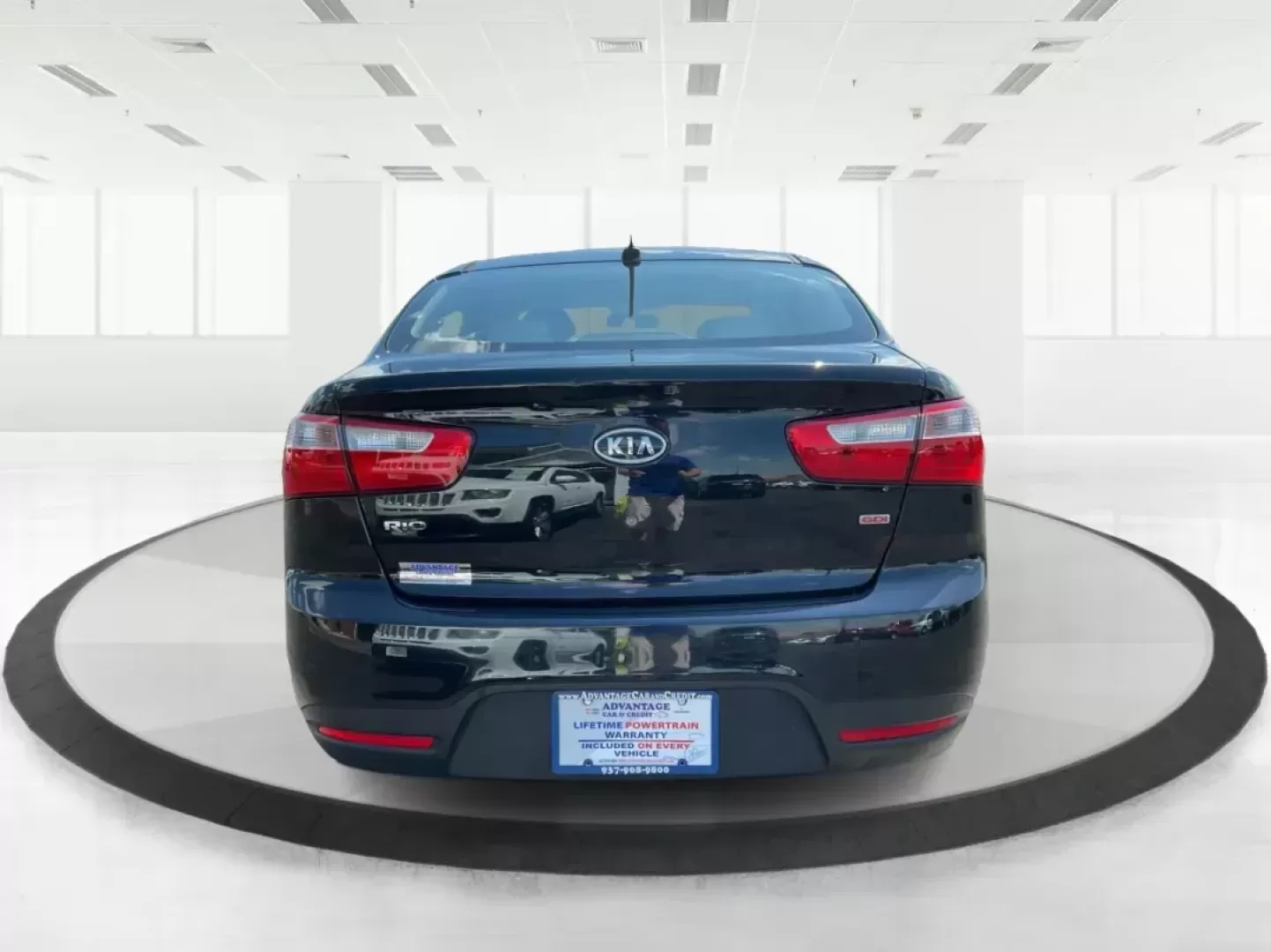 2013 Kia Rio LX (KNADM4A35D6) with an 1.6L I-4 gasoline direct injection engine, located at 1230 East Main St, Xenia, OH, 45385, (937) 908-9800, 39.688026, -83.910172 - **Find Your Adventure with the 2013 Kia Rio LX at Advantage Car and Credit!**<br /> <br /> Are you ready to elevate your daily commute or weekend adventures? The 2013 Kia Rio LX is the perfect companion for anyone looking for a reliable, stylish sedan that delivers both comfort and functionality. Wi - Photo#3