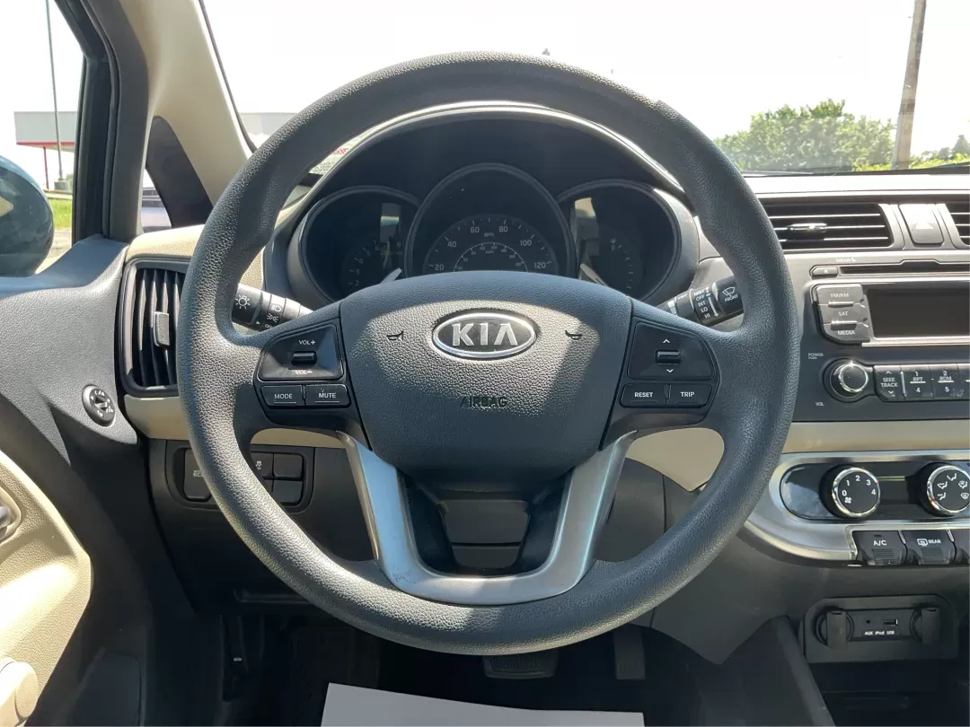 2013 Kia Rio LX (KNADM4A35D6) with an 1.6L I-4 gasoline direct injection engine, located at 1230 East Main St, Xenia, OH, 45385, (937) 908-9800, 39.688026, -83.910172 - Photo#15