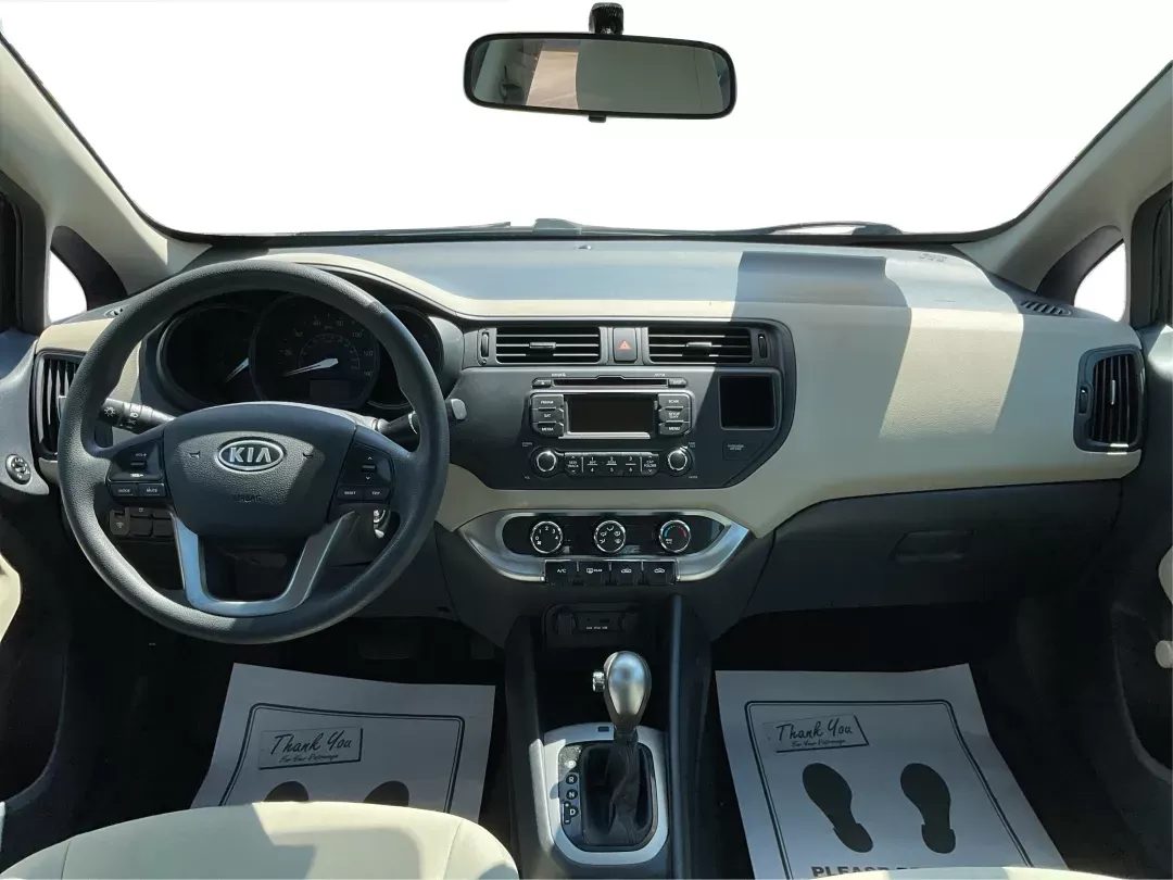 2013 Kia Rio LX (KNADM4A35D6) with an 1.6L I-4 gasoline direct injection engine, located at 1230 East Main St, Xenia, OH, 45385, (937) 908-9800, 39.688026, -83.910172 - Photo#18