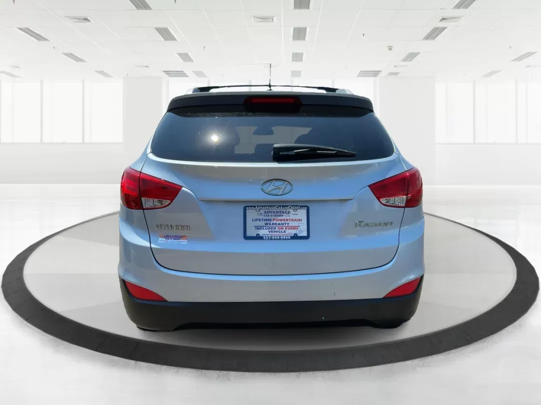 2012 Hyundai Tucson GLS (KM8JU3AC7CU) with an Theta II 2.4L I-4 DOHC engine, located at 1184 Kauffman Ave, Fairborn, OH, 45324, (937) 908-9800, 39.807072, -84.030914 - Photo#3