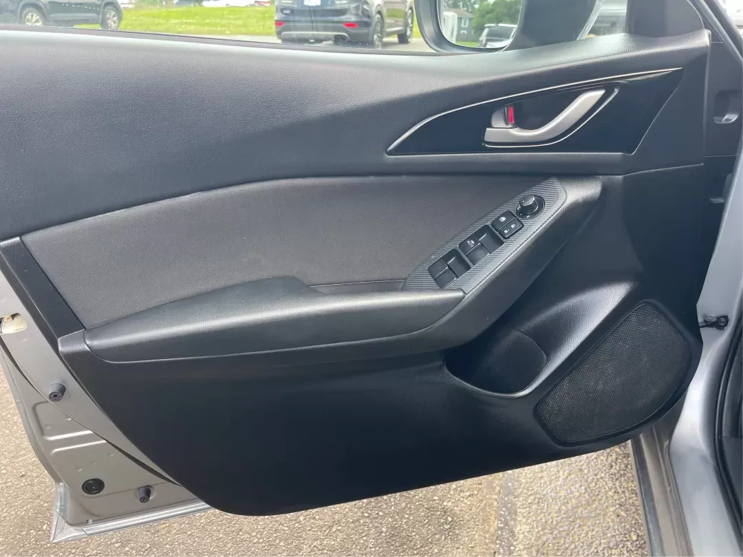 2016 Mazda Mazda3 i Sport (JM1BM1U73G1) with an SKYACTIV-G 2L I-4 gasoline direct injection engine, located at 1184 Kauffman Ave, Fairborn, OH, 45324, (937) 908-9800, 39.807072, -84.030914 - Photo#17