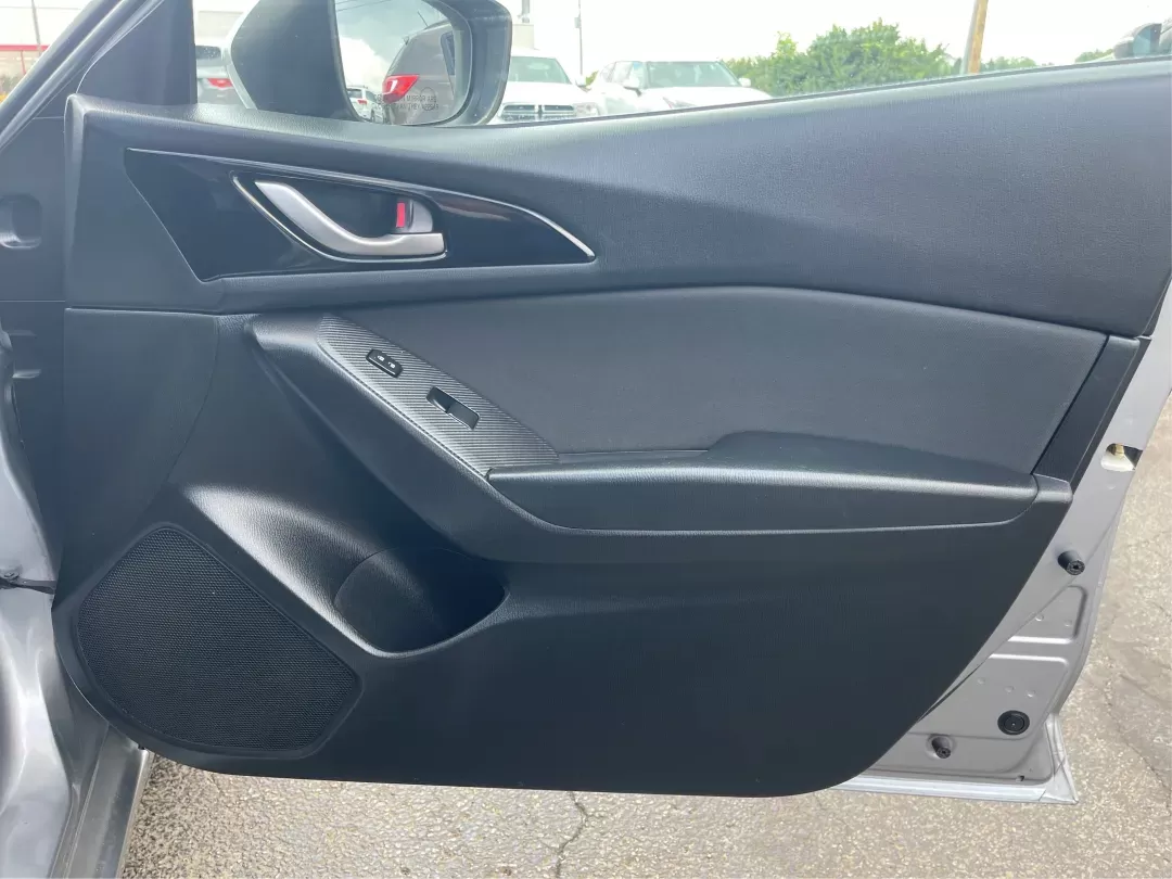 2016 Mazda Mazda3 i Sport (JM1BM1U73G1) with an SKYACTIV-G 2L I-4 gasoline direct injection engine, located at 1184 Kauffman Ave, Fairborn, OH, 45324, (937) 908-9800, 39.807072, -84.030914 - Photo#18