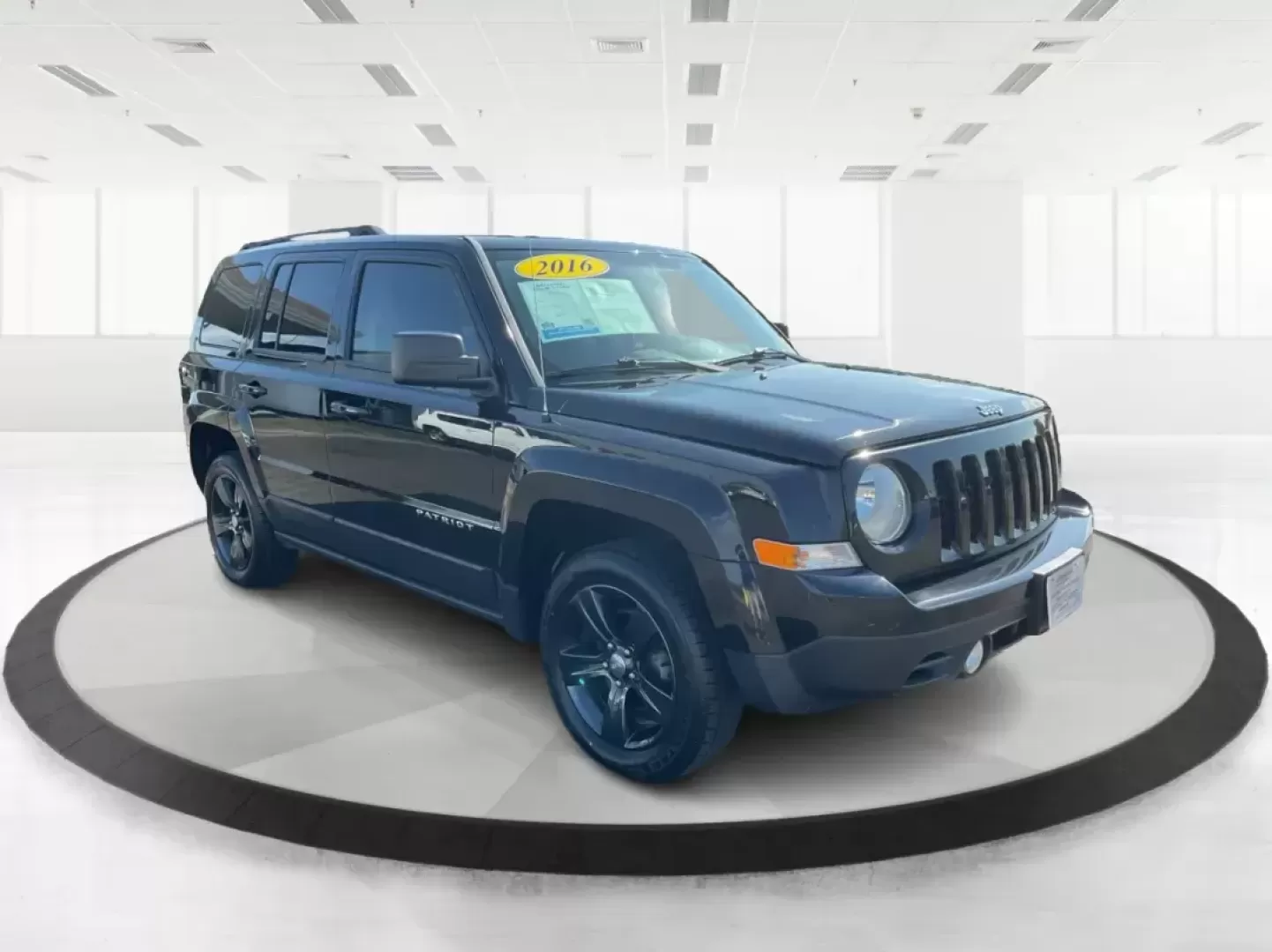2016 Jeep Patriot Latitude (1C4NJRFB2GD) with an 2.4L I-4 DOHC engine, located at 4508 South Dixie Dr, Moraine, OH, 45439, (937) 908-9800, 39.689976, -84.218452 - **Adventure Awaits in This 2016 Jeep Patriot Latitude: Perfect for Your Next Journey!**<br /> <br /> Are you ready to embrace adventure like never before? The 2016 Jeep Patriot Latitude is the SUV you've been waiting for-ideal for weekend getaways and everyday commutes alike. With its robust build a - Photo#0
