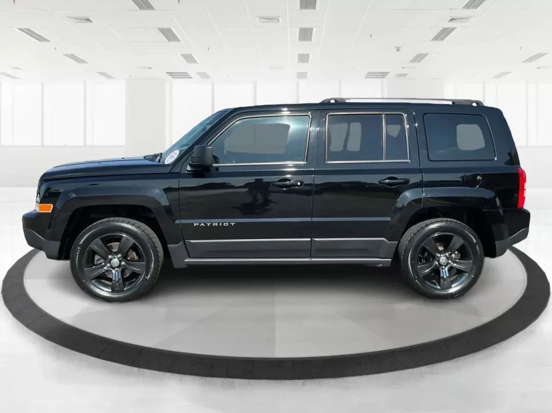 2016 Jeep Patriot Latitude (1C4NJRFB2GD) with an 2.4L I-4 DOHC engine, located at 4508 South Dixie Dr, Moraine, OH, 45439, (937) 908-9800, 39.689976, -84.218452 - ### Adventure Awaits with the 2016 Jeep Patriot Latitude in Fairborn, OH!<br /> <br /> Are you ready to take on the open road and embark on unforgettable adventures? The 2016 Jeep Patriot Latitude is your perfect companion for weekend trips, daily commutes, and everything in between. With its rugged - Photo#5