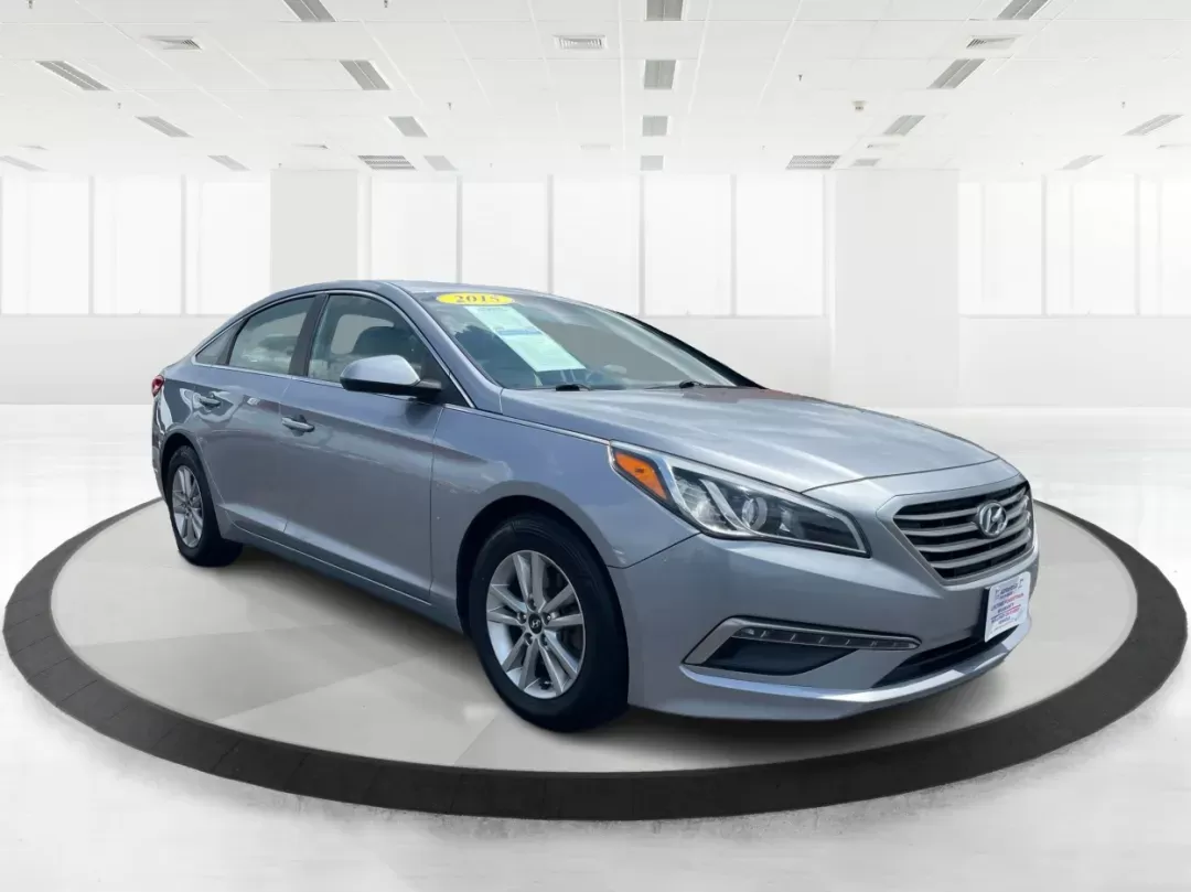 photo of 2015 Hyundai Sonata SE