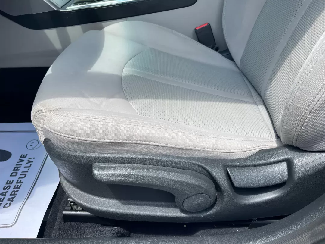 2015 Hyundai Sonata SE (5NPE24AF4FH) with an 2.4L I-4 gasoline direct injection engine, located at 880 E. National Road, Vandalia, OH, 45377, (937) 908-9800, 39.891918, -84.183594 - Photo#17