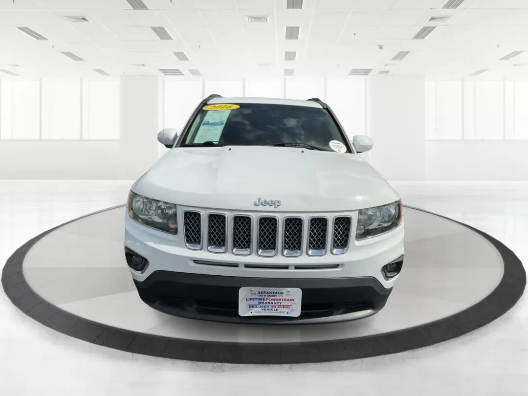 2016 Jeep Compass High Altitude Edition (1C4NJDEB6GD) with an 2.4L I-4 DOHC engine, located at 8750 N County Rd 25A, Piqua, OH, 45356, (937) 908-9800, 40.164391, -84.232513 - Photo#6
