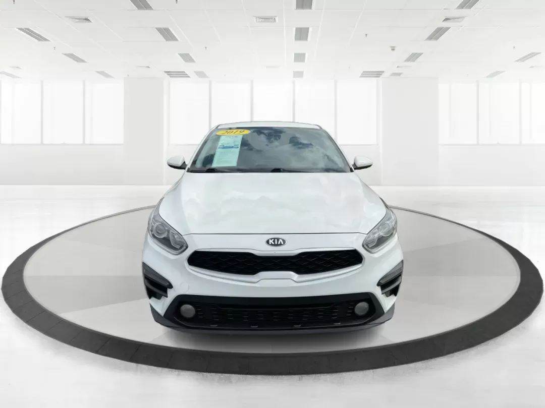 2019 Kia Forte FE (3KPF24AD2KE) with an 2L I-4 DOHC engine, located at 1099 N County Rd 25A , Troy, OH, 45373, (937) 908-9800, 40.057079, -84.212883 - Photo#6