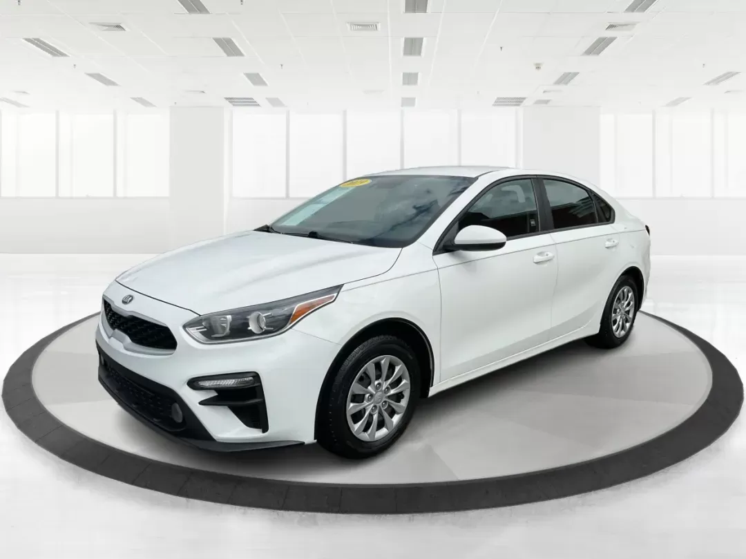 2019 Kia Forte FE (3KPF24AD2KE) with an 2L I-4 DOHC engine, located at 1099 N County Rd 25A , Troy, OH, 45373, (937) 908-9800, 40.057079, -84.212883 - Photo#7