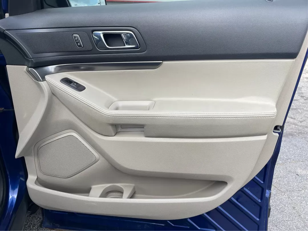 2014 Ford Explorer Base (1FM5K8B84EG) with an Other engine, located at 1951 S Dayton Lakeview Rd., New Carlisle, OH, 45344, (937) 908-9800, 39.890999, -84.050255 - **Your Next Adventure Awaits: 2014 Ford Explorer at Advantage Car and Credit!**<br /> <br /> Are you ready to elevate your family outings, weekend adventures, or daily commutes? Look no further than this stunning 2014 Ford Explorer, now available at Advantage Car and Credit in Fairborn, OH! This ver - Photo#18