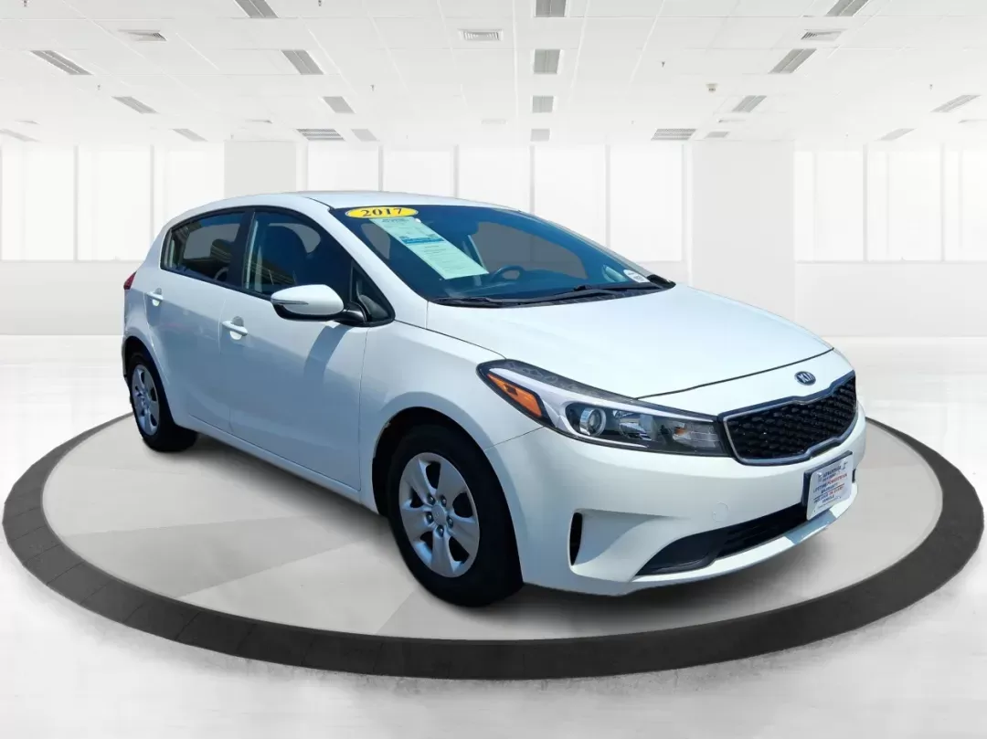 photo of 2017 Kia Forte LX