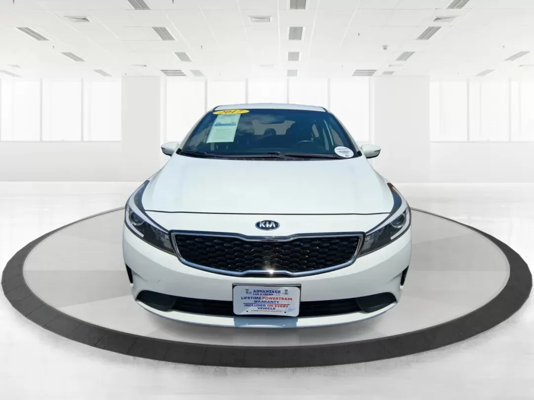 2017 Kia Forte LX (KNAFK5A8XH5) with an 2L I-4 DOHC engine, located at 1951 S Dayton Lakeview Rd., New Carlisle, OH, 45344, (937) 908-9800, 39.890999, -84.050255 - **Discover Adventure with the 2017 Kia Forte LX at Advantage Car and Credit!**<br /> <br /> Are you ready to elevate your daily commute or embark on a weekend adventure? The 2017 Kia Forte LX is your perfect companion, combining style, comfort, and impressive efficiency. With its eye-catching Clear - Photo#6