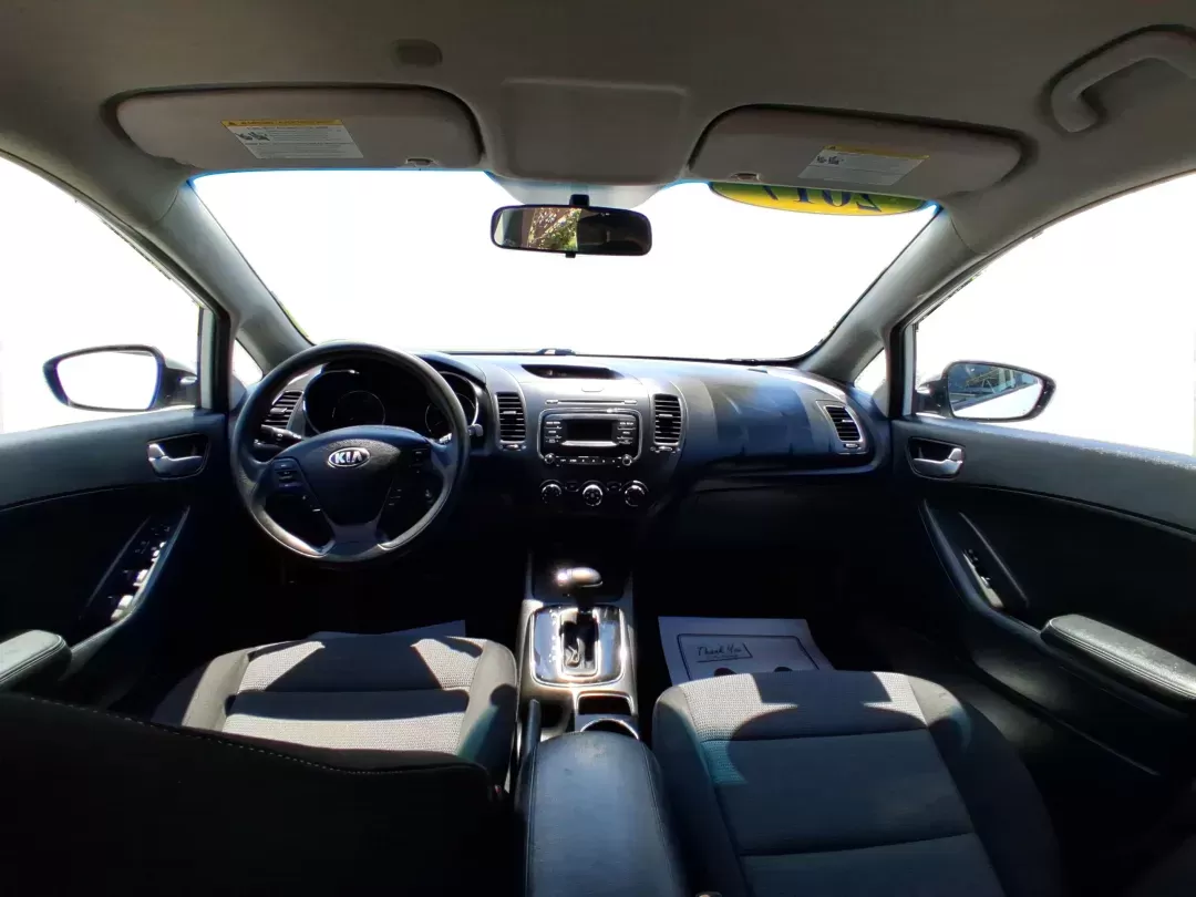 2017 Kia Forte LX (KNAFK5A8XH5) with an 2L I-4 DOHC engine, located at 1951 S Dayton Lakeview Rd., New Carlisle, OH, 45344, (937) 908-9800, 39.890999, -84.050255 - **Discover Adventure with the 2017 Kia Forte LX at Advantage Car and Credit!**<br /> <br /> Are you ready to elevate your daily commute or embark on a weekend adventure? The 2017 Kia Forte LX is your perfect companion, combining style, comfort, and impressive efficiency. With its eye-catching Clear - Photo#18