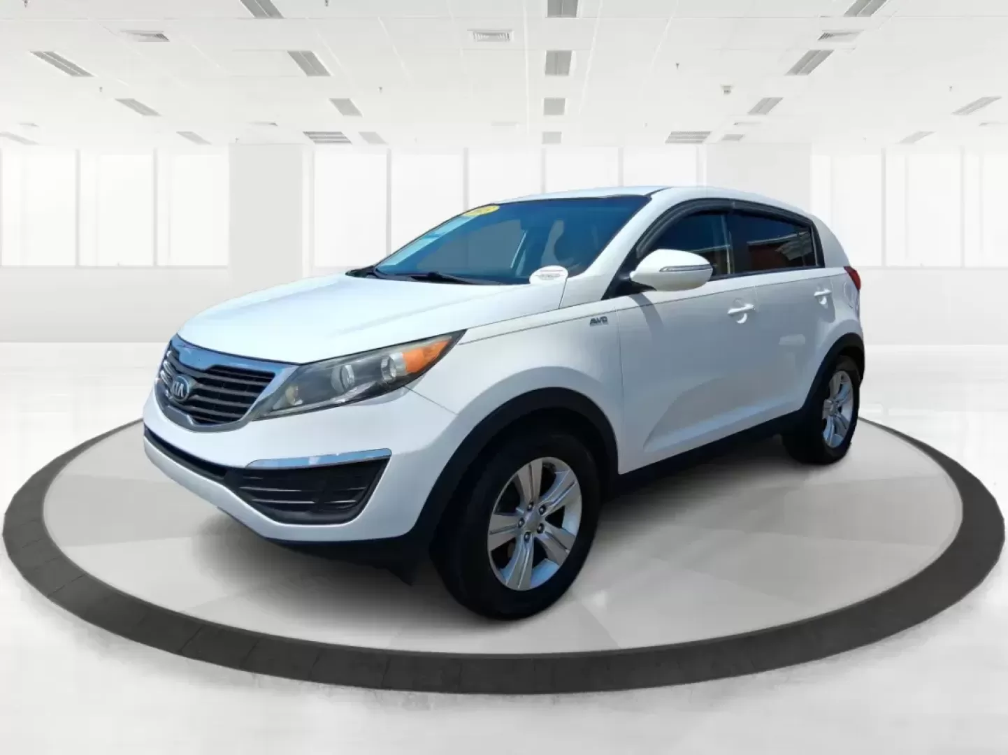 2013 Kia Sportage LX (KNDPBCA20D7) with an 2.4L I-4 DOHC engine, located at 1230 East Main St, Xenia, OH, 45385, (937) 908-9800, 39.688026, -83.910172 - **Unlock Adventure with the 2013 Kia Sportage LX Perfect for Your Next Journey!**<br /> <br /> Are you ready to elevate your lifestyle with a vehicle that combines practicality and excitement? The 2013 Kia Sportage LX, available at Advantage Car and Credit in Fairborn, OH, is your ideal partner for - Photo#7