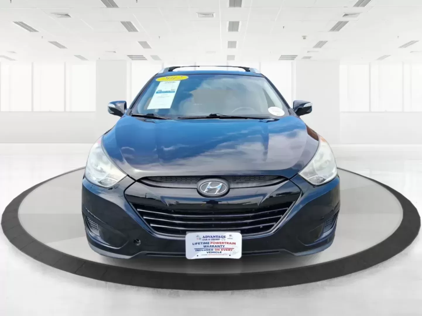 2012 Hyundai Tucson GLS (KM8JU3AC2CU) with an Theta II 2.4L I-4 DOHC engine, located at 880 E. National Road, Vandalia, OH, 45377, (937) 908-9800, 39.891918, -84.183594 - Photo#6