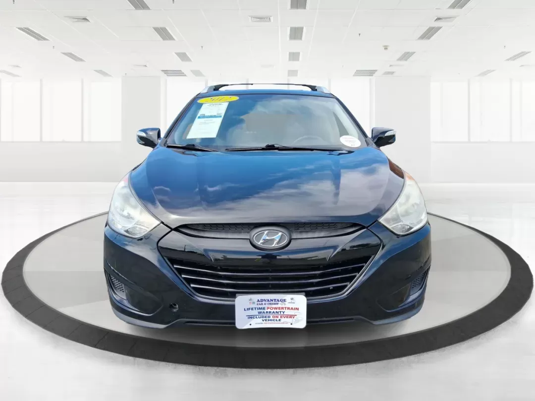 2012 Hyundai Tucson GLS (KM8JU3AC2CU) with an Theta II 2.4L I-4 DOHC engine, located at 880 E. National Road, Vandalia, OH, 45377, (937) 908-9800, 39.891918, -84.183594 - **Discover Your Next Adventure with the 2012 Hyundai Tucson GLS at Advantage Car and Credit!**<br /> <br /> Are you ready to elevate your lifestyle with a vehicle that meets the demands of your family, your daily commute, or those exciting weekend getaways? Look no further than the 2012 Hyundai Tucs - Photo#6