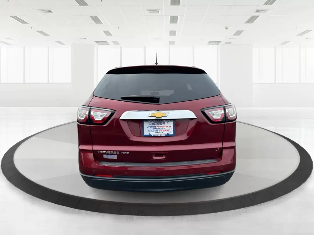 2017 Chevrolet Traverse 1LT (1GNKVGKD3HJ) with an 3.6L V-6 gasoline direct injection engine, located at 1099 N County Rd 25A , Troy, OH, 45373, (937) 908-9800, 40.057079, -84.212883 - **Adventure Awaits with the 2017 Chevrolet Traverse at Advantage Car and Credit!** <br /> <br /> If you're searching for a versatile vehicle that can handle everything life throws your way, look no further than this stunning 2017 Chevrolet Traverse. Perfectly suited for growing families, weekend adv - Photo#3