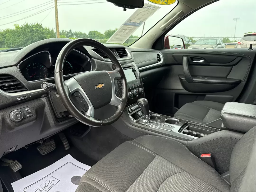2017 Chevrolet Traverse 1LT (1GNKVGKD3HJ) with an 3.6L V-6 gasoline direct injection engine, located at 1099 N County Rd 25A , Troy, OH, 45373, (937) 908-9800, 40.057079, -84.212883 - **Adventure Awaits with the 2017 Chevrolet Traverse at Advantage Car and Credit!** <br /> <br /> If you're searching for a versatile vehicle that can handle everything life throws your way, look no further than this stunning 2017 Chevrolet Traverse. Perfectly suited for growing families, weekend adv - Photo#8