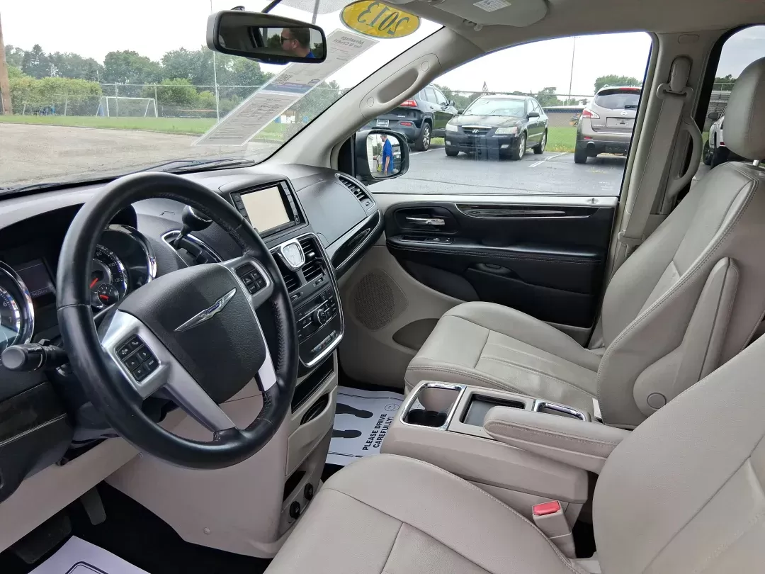 2013 Chrysler Town and Country Touring (2C4RC1BG5DR) with an Pentastar 3.6L V-6 DOHC engine, located at 401 Woodman Dr, Riverside, OH, 45431, (937) 908-9800, 39.760899, -84.123421 - **Discover Your Family's Next Adventure with the 2013 Chrysler Town and Country at Advantage Car and Credit!**<br /> <br /> Are you searching for a reliable vehicle that accommodates your growing family while offering style, comfort, and versatility? Look no further! At Advantage Car and Credit, l - Photo#8