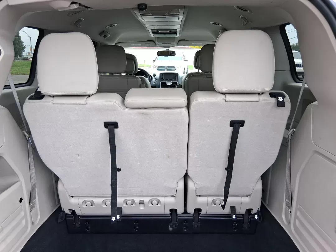 2013 Chrysler Town and Country Touring (2C4RC1BG5DR) with an Pentastar 3.6L V-6 DOHC engine, located at 401 Woodman Dr, Riverside, OH, 45431, (937) 908-9800, 39.760899, -84.123421 - **Discover Your Family's Next Adventure with the 2013 Chrysler Town and Country at Advantage Car and Credit!**<br /> <br /> Are you searching for a reliable vehicle that accommodates your growing family while offering style, comfort, and versatility? Look no further! At Advantage Car and Credit, l - Photo#11